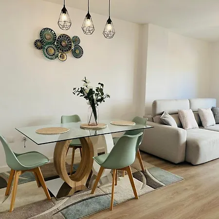 Elegant 2br Apt In Residential Area / Rooftop Pool