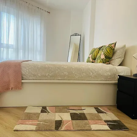 Elegant 2br Apt In Residential Area / Rooftop Pool Marbella
