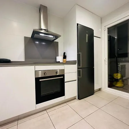 Elegant 2br Apt In Residential Area / Rooftop Pool