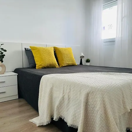 Elegant 2br Apt In Residential Area / Rooftop Pool *
